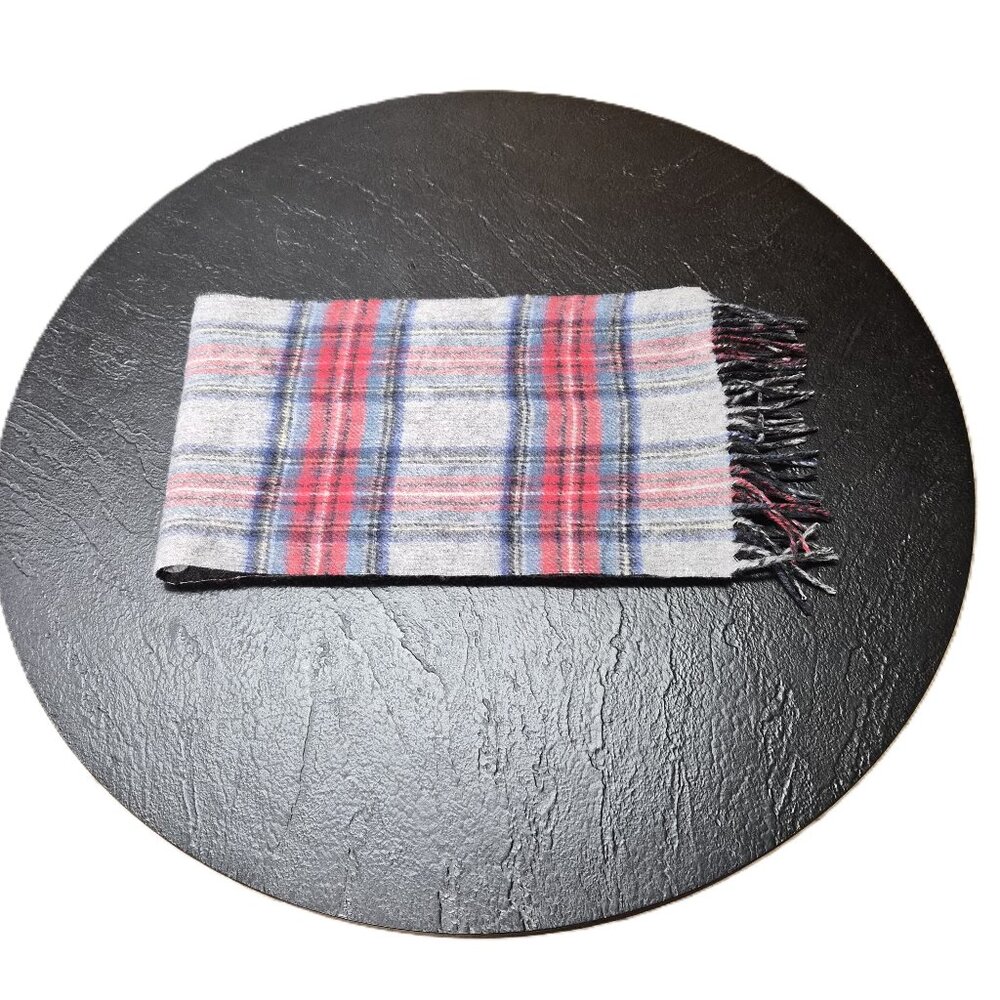 Stewart of Scotland Merino Wool Scarf – Reversible Plaid & Solid Fringe 25×172